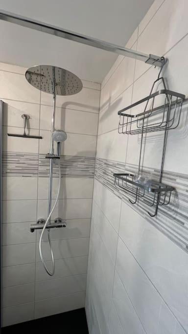 Apartamento Le Nid Champenois Reims Exterior foto